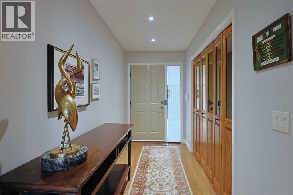 Property at 30, 1901 Varsity Estates Drive NW image 5