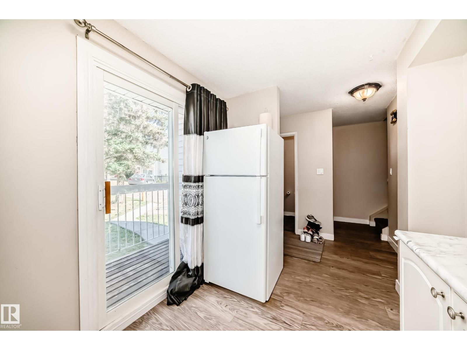 5535 144a Av Nw, Edmonton, Alberta  T5R 3R2 - Photo 9 - E4456562