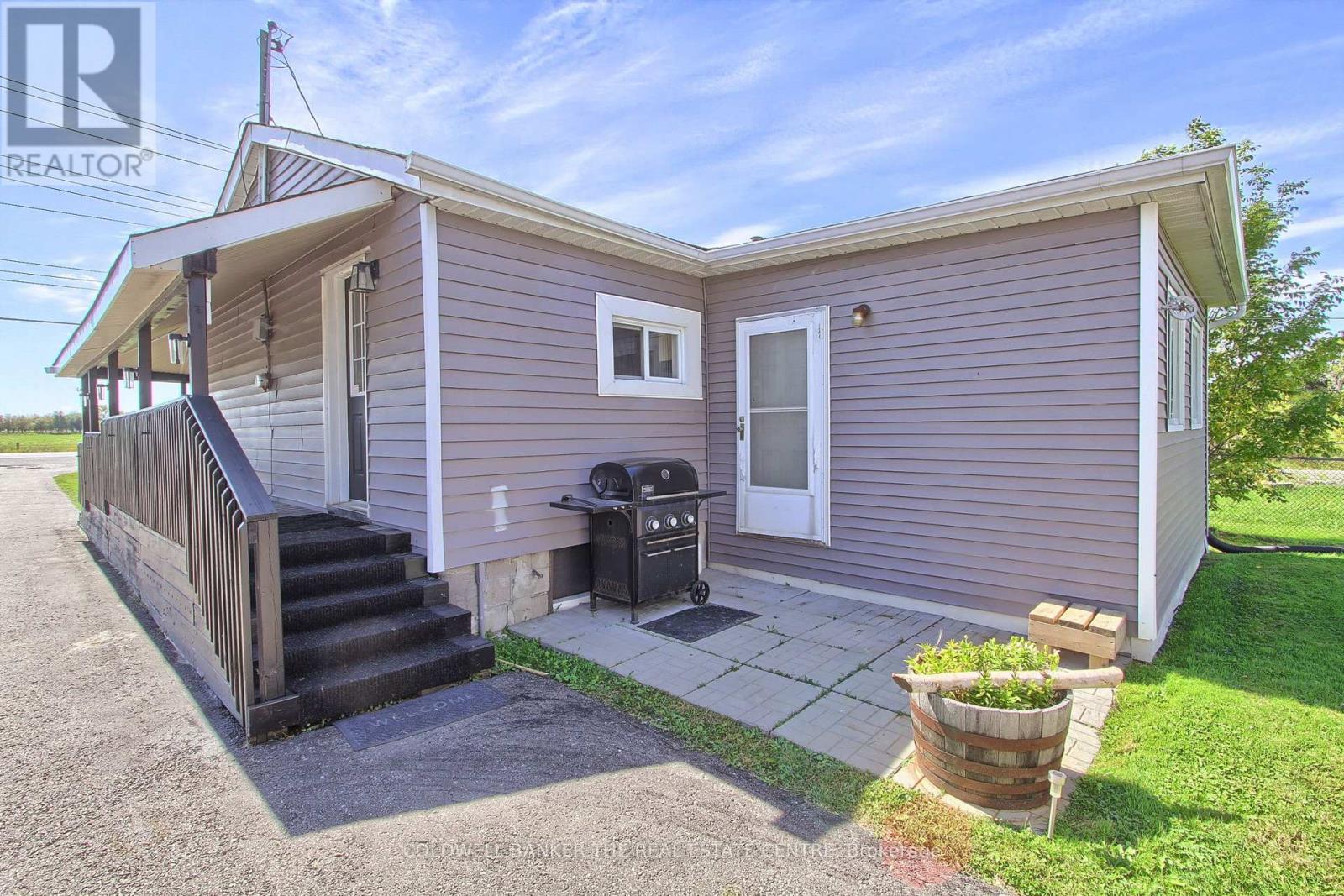 26162 Highway 48 Road, Georgina, Ontario  L0E 1R0 - Photo 14 - N12386436