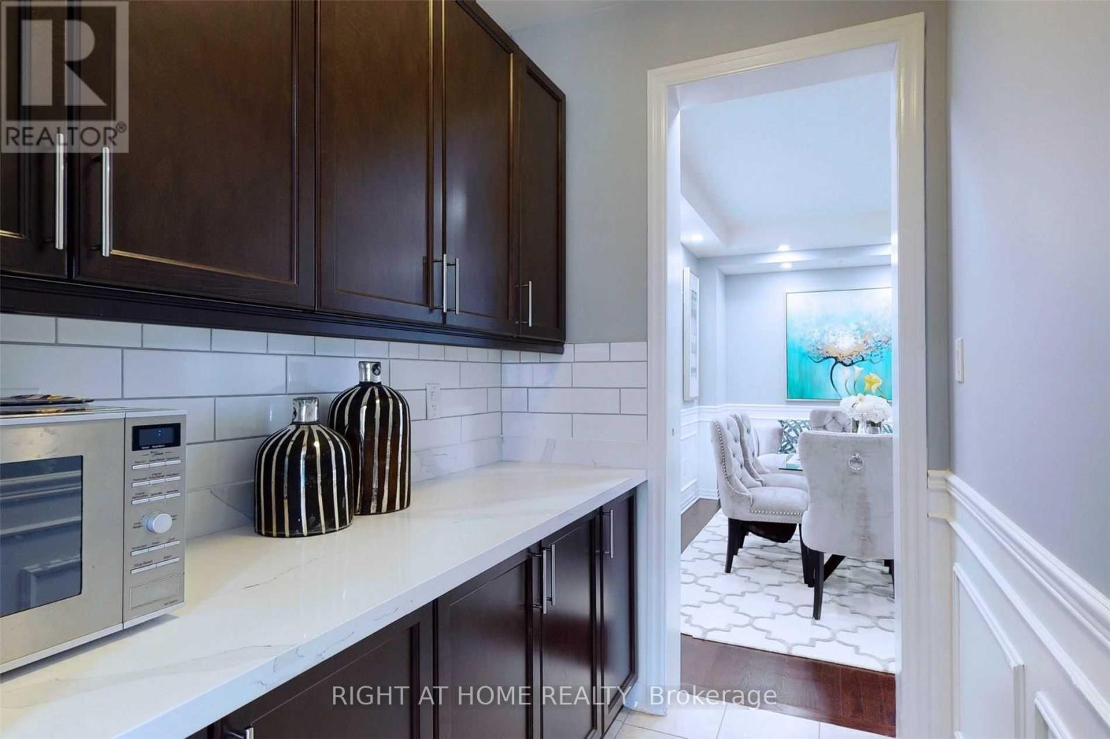 1368 Connaught Terrace, Milton, Ontario  L9E 0B8 - Photo 16 - W12386468