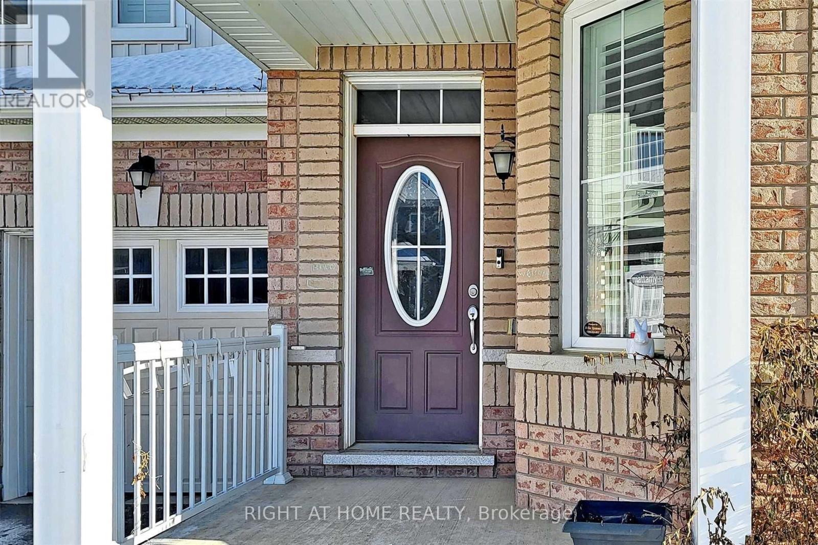 1368 Connaught Terrace, Milton, Ontario  L9E 0B8 - Photo 2 - W12386468