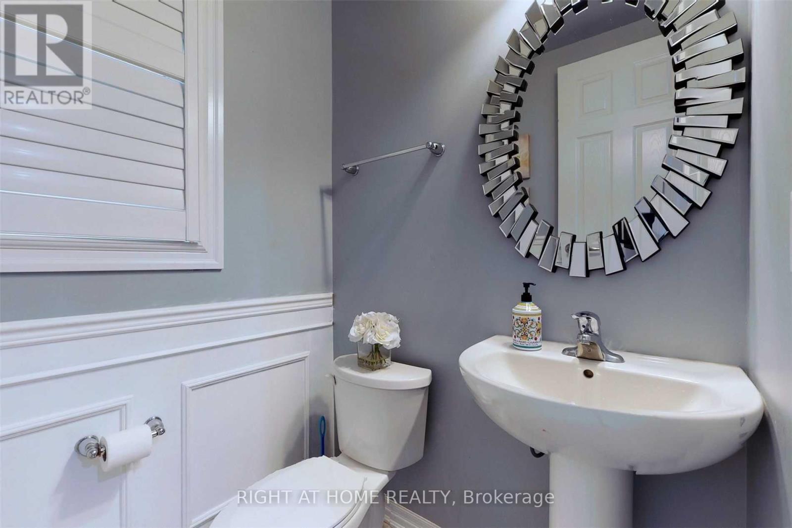 1368 Connaught Terrace, Milton, Ontario  L9E 0B8 - Photo 35 - W12386468