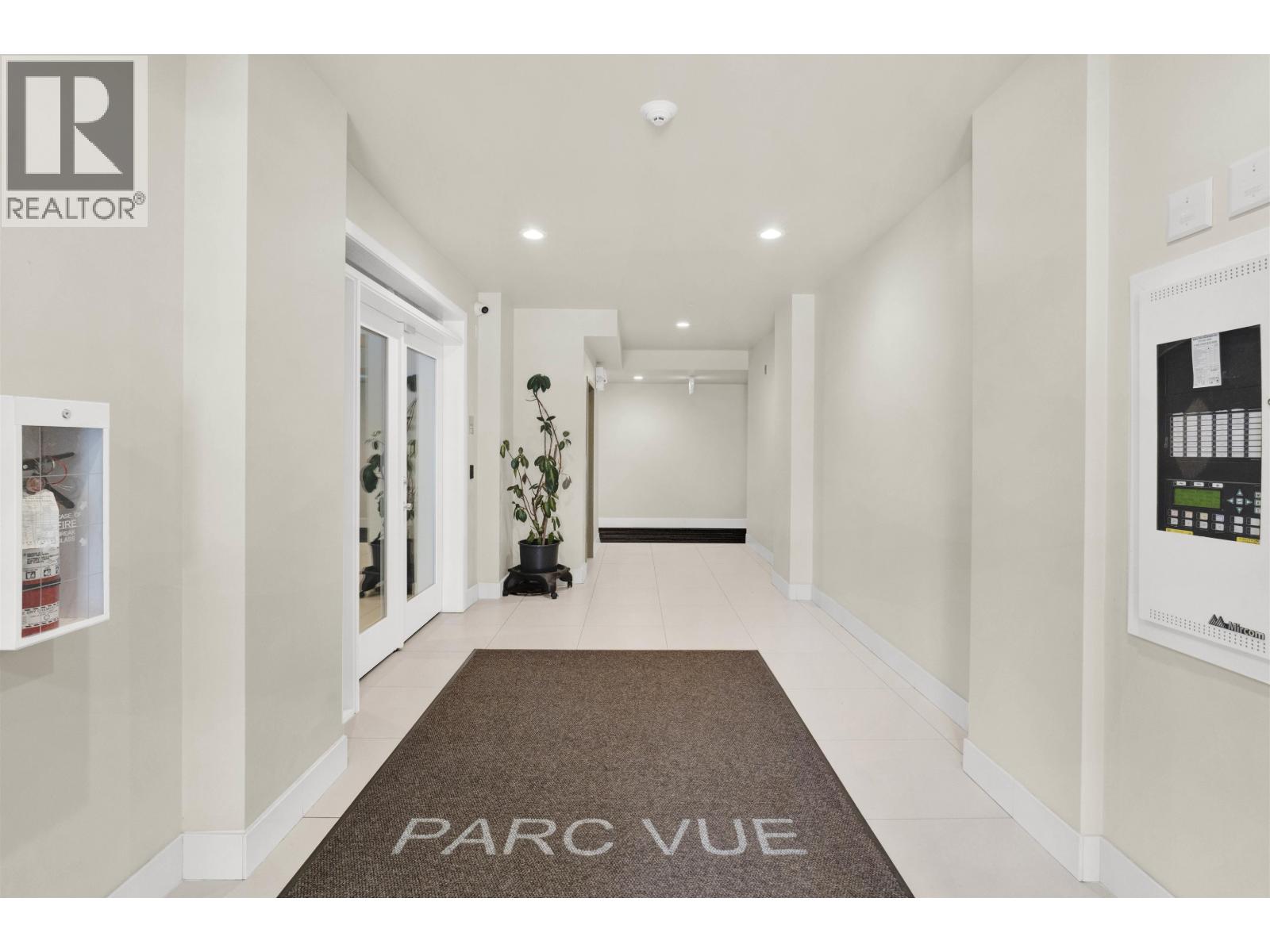 212 12040 222 Street, Maple Ridge, British Columbia  V2X 9G8 - Photo 3 - R3041659