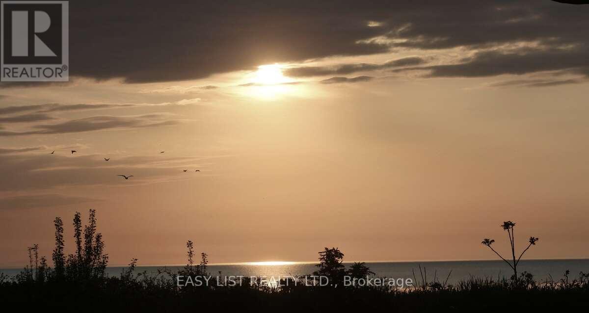 971 Beach Boulevard, Hamilton, Ontario  L8H 6Z7 - Photo 14 - X12386458