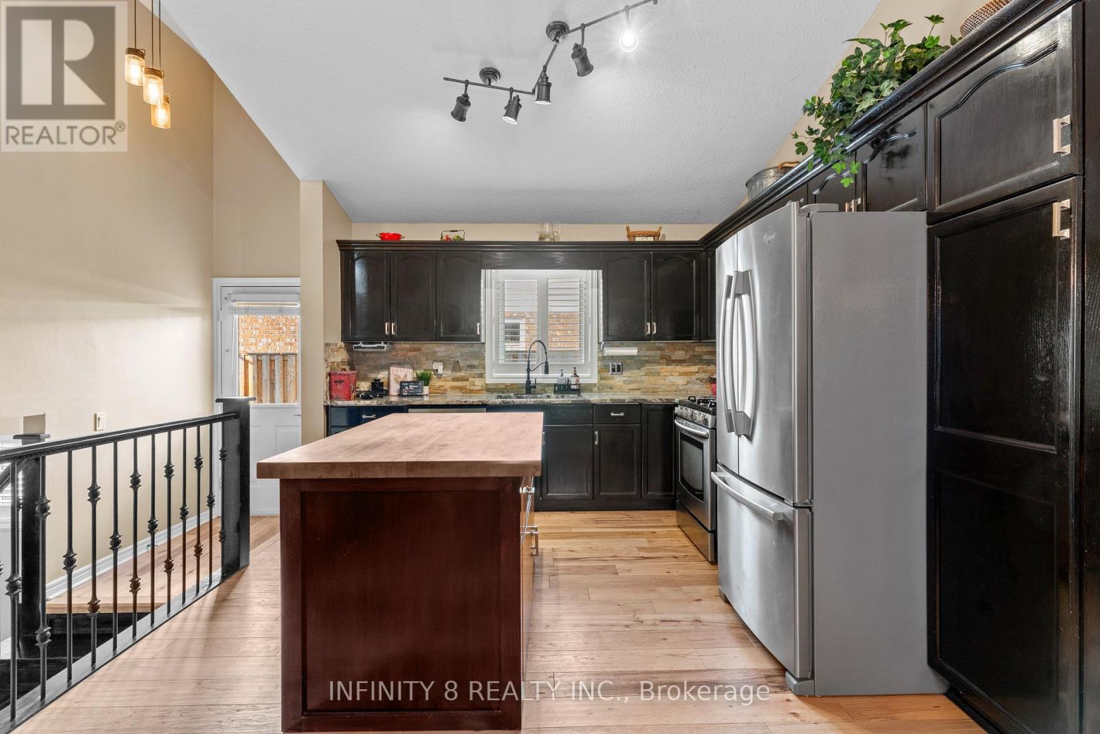 7745 Bishop Avenue, Niagara Falls, Ontario  L2H 3G2 - Photo 12 - X12386478