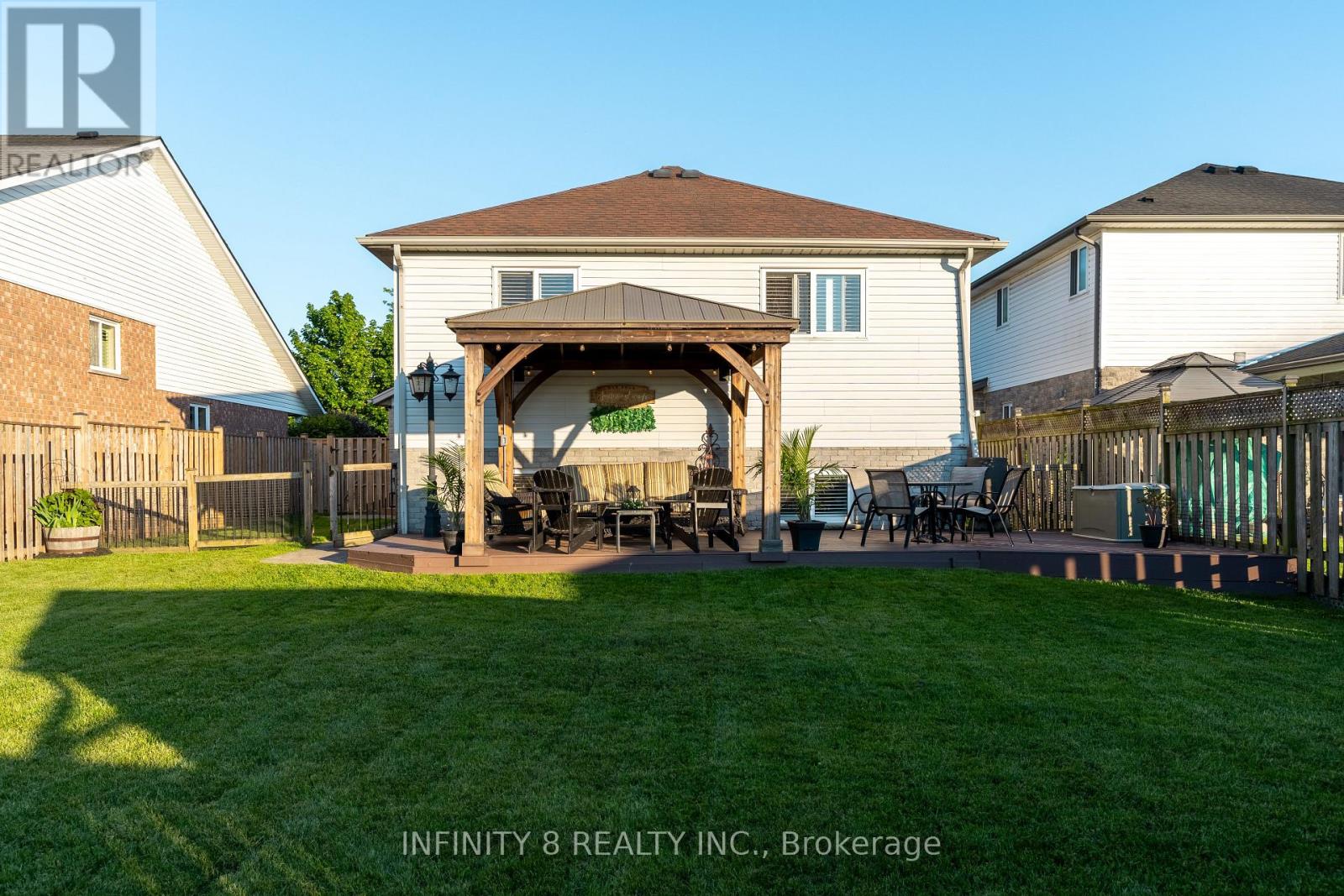 7745 Bishop Avenue, Niagara Falls, Ontario  L2H 3G2 - Photo 38 - X12386478