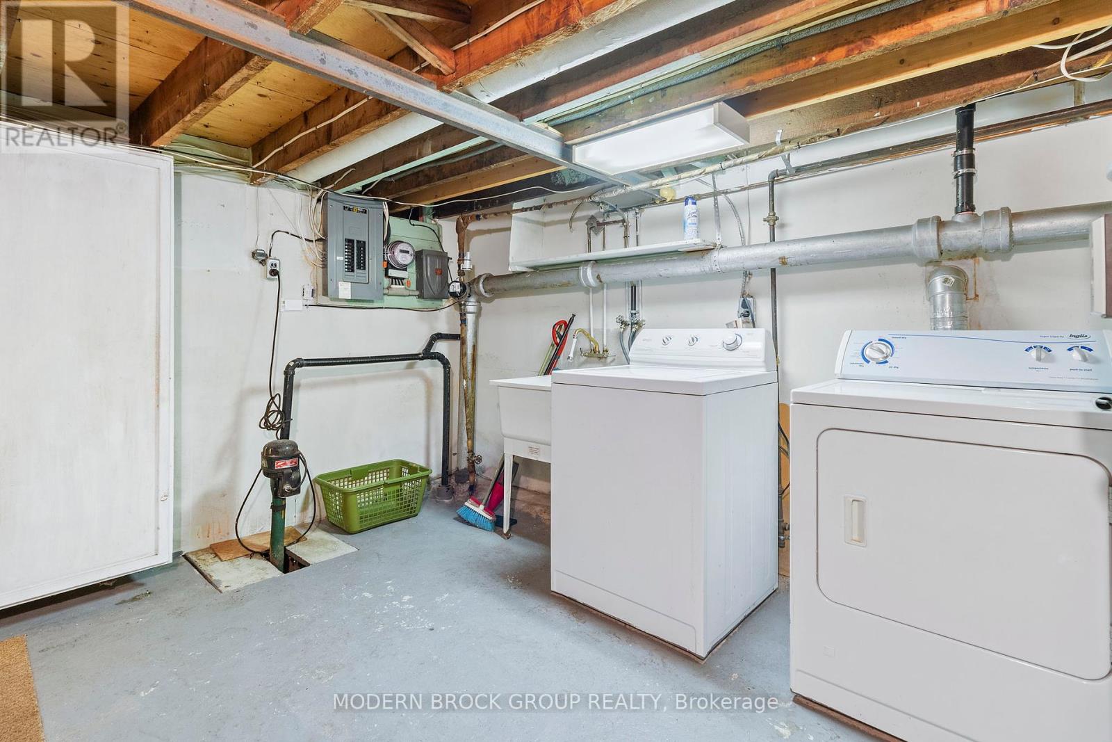 35 Broadway Avenue, Brockville, Ontario  K6V 1T9 - Photo 30 - X12386479