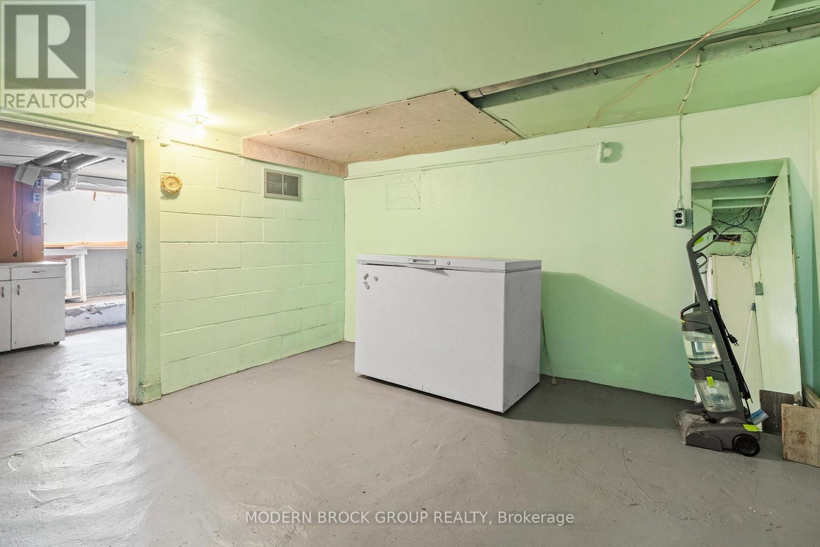 35 Broadway Avenue, Brockville, Ontario  K6V 1T9 - Photo 32 - X12386479