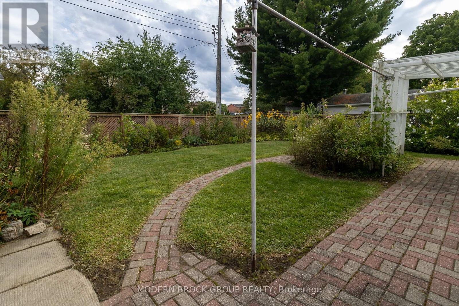 35 Broadway Avenue, Brockville, Ontario  K6V 1T9 - Photo 44 - X12386479
