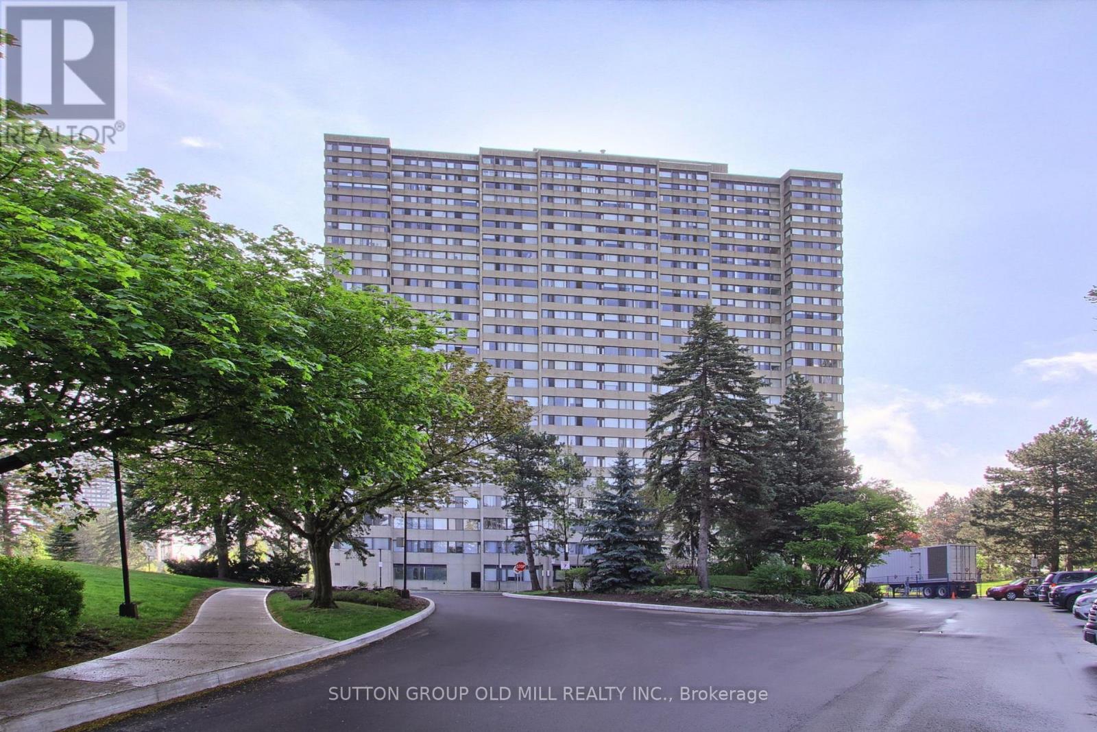 1604 - 133 TORRESDALE AVENUE, Toronto, Ontario