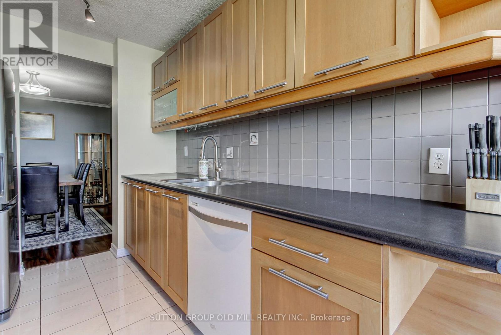 1604 - 133 Torresdale Avenue, Toronto (Westminster-Branson), Ontario  M2R 3T2 - Photo 14 - C12386498