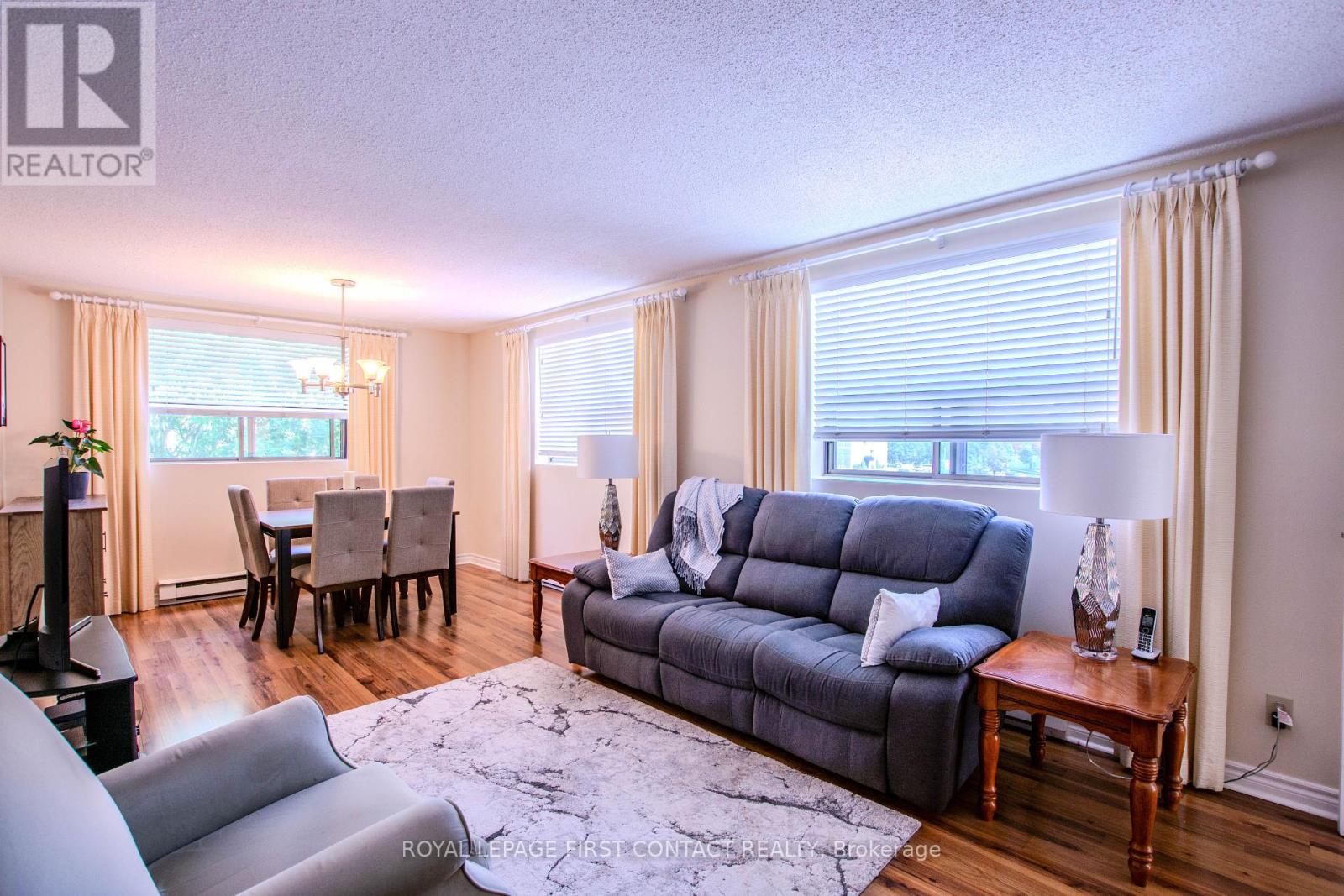 401 - 291 Blake Street, Barrie, Ontario  L4M 1K7 - Photo 13 - S12386494