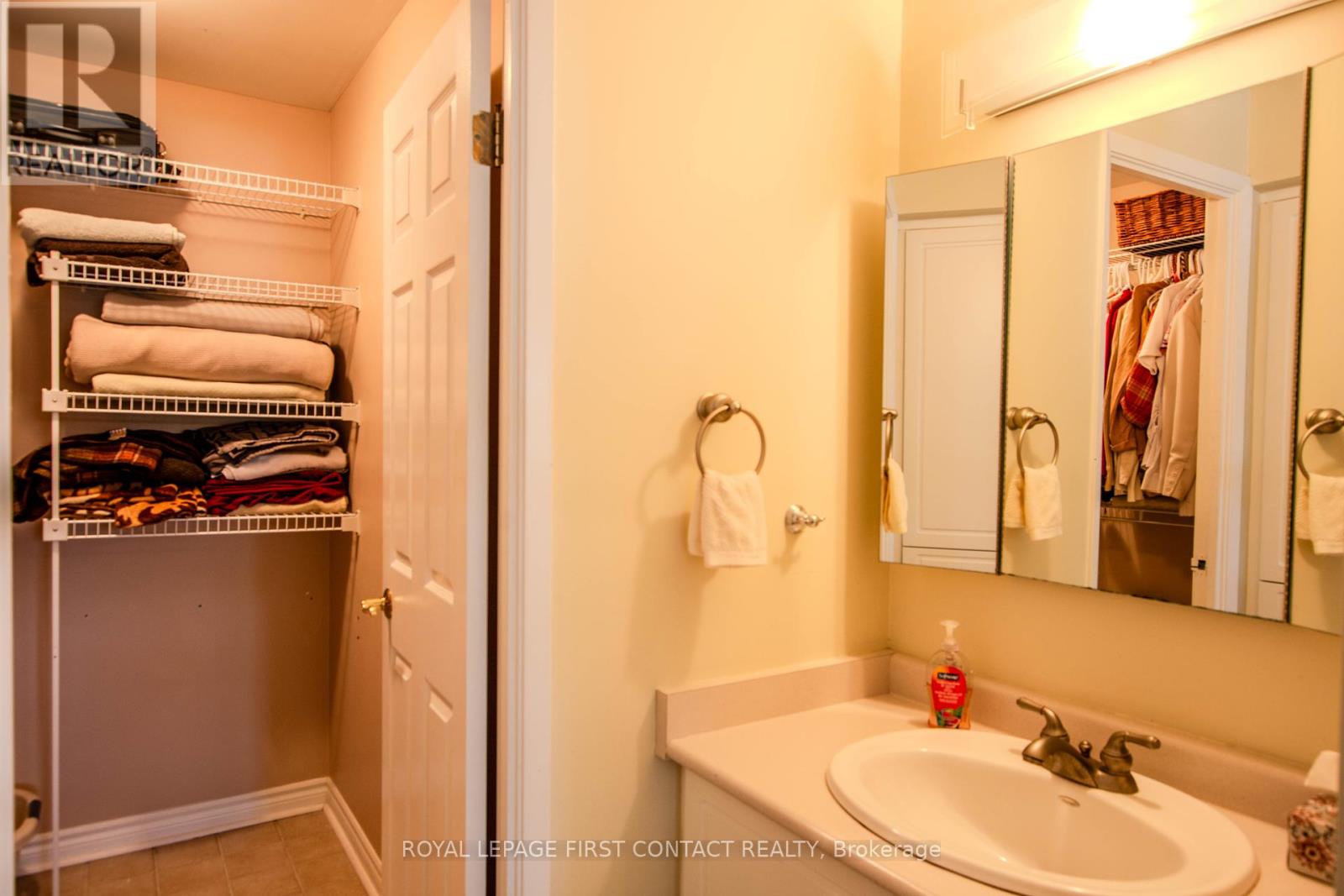 401 - 291 Blake Street, Barrie, Ontario  L4M 1K7 - Photo 23 - S12386494