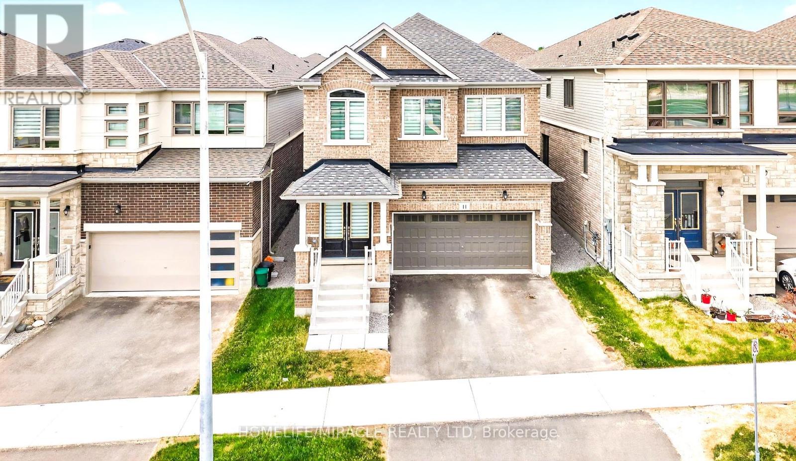 11 Phoenix Boulevard, Barrie, Ontario  L9S 2Z4 - Photo 1 - S12386495