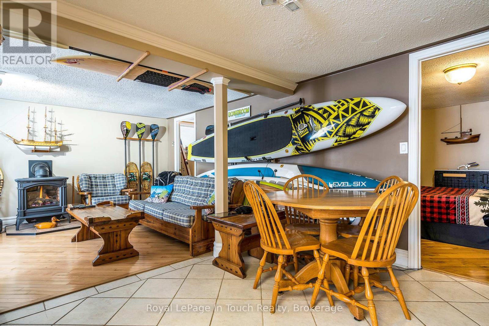 8 Tiny Beaches Road S, Tiny, Ontario  L0L 2J0 - Photo 32 - S12386530