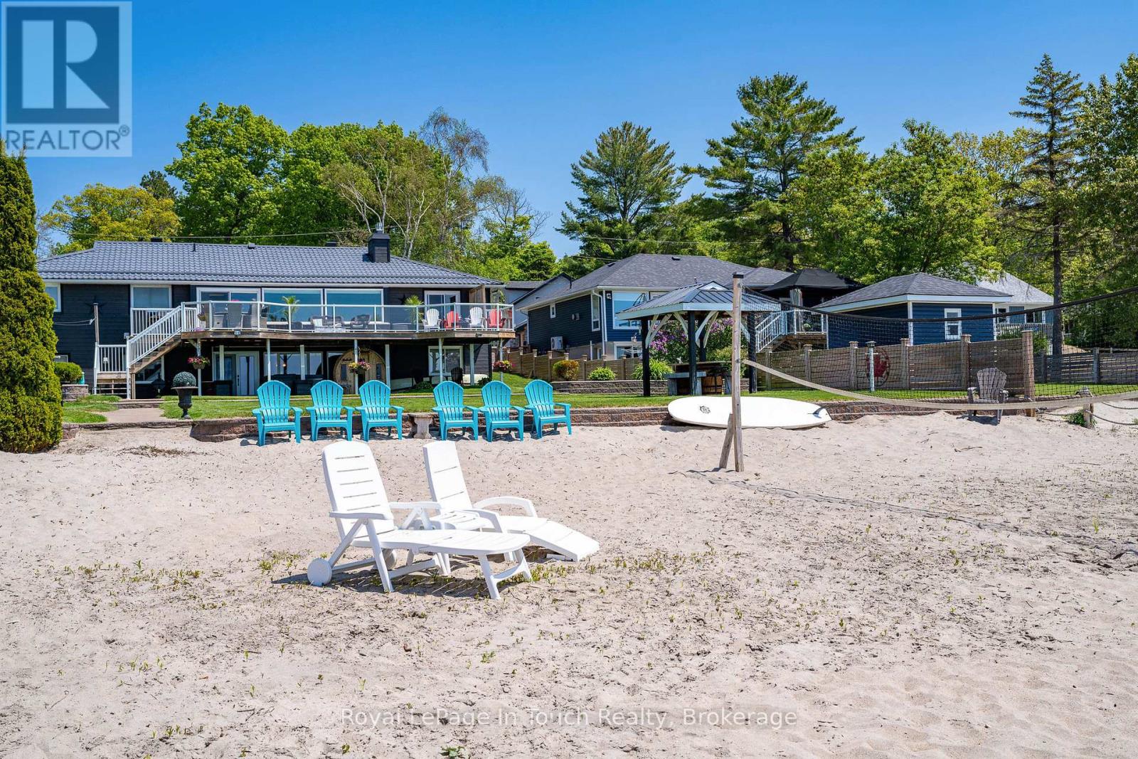8 Tiny Beaches Road S, Tiny, Ontario  L0L 2J0 - Photo 4 - S12386530