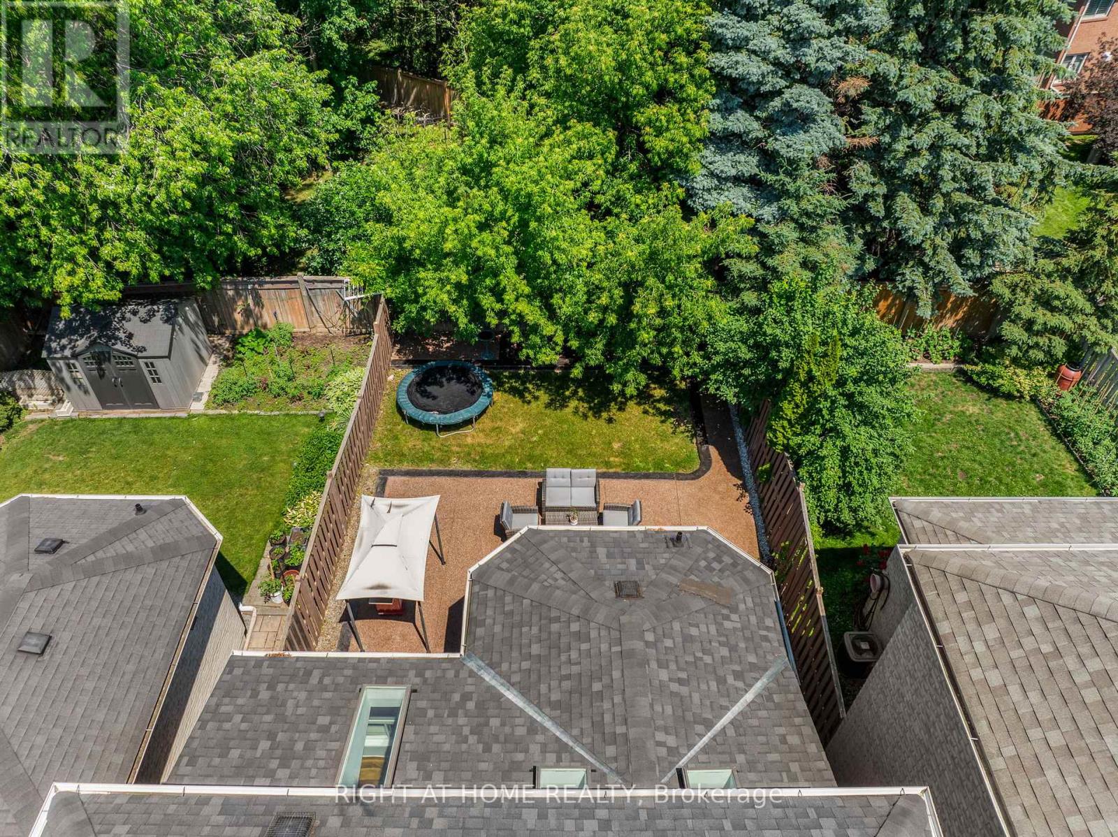 7229 Pallett Court, Mississauga, Ontario  L5N 8E5 - Photo 41 - W12386499