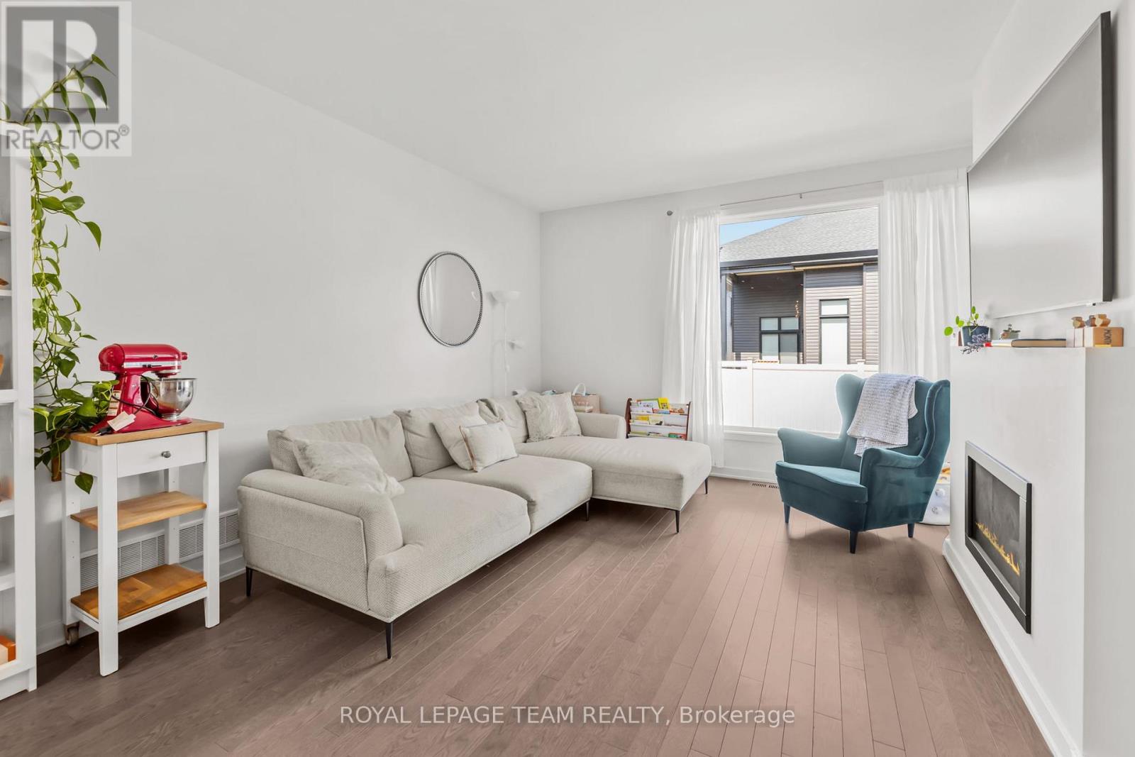 978 Acoustic Way, Ottawa, Ontario  K4M 0R1 - Photo 5 - X12386537