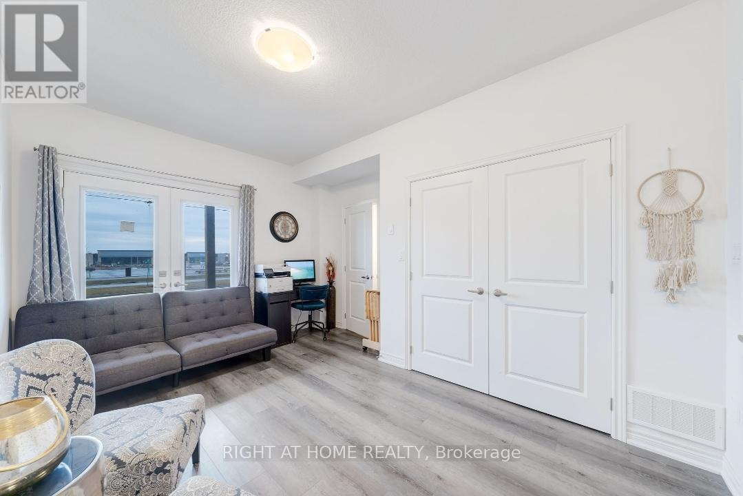 44 - 120 Court Drive, Brant, Ontario  N3L 0N2 - Photo 4 - X12386477
