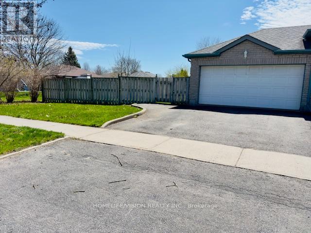 1105 Tillison Avenue, Cobourg, Ontario  K9A 5N4 - Photo 5 - X12386483