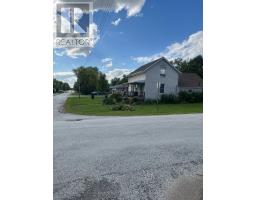 523 SARNIA STREET S, Plympton-Wyoming, Ontario
