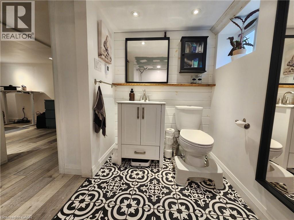 Photo 25 of 50 for 1177 York Street