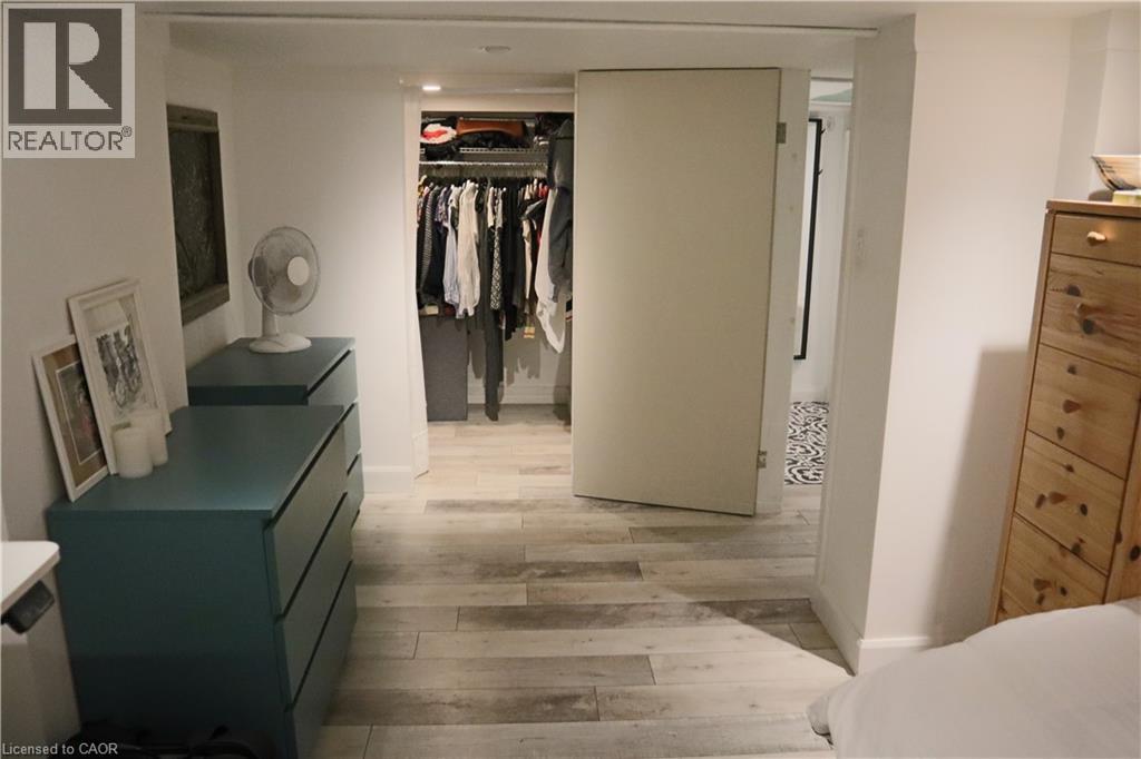 Photo 31 of 50 for 1177 York Street