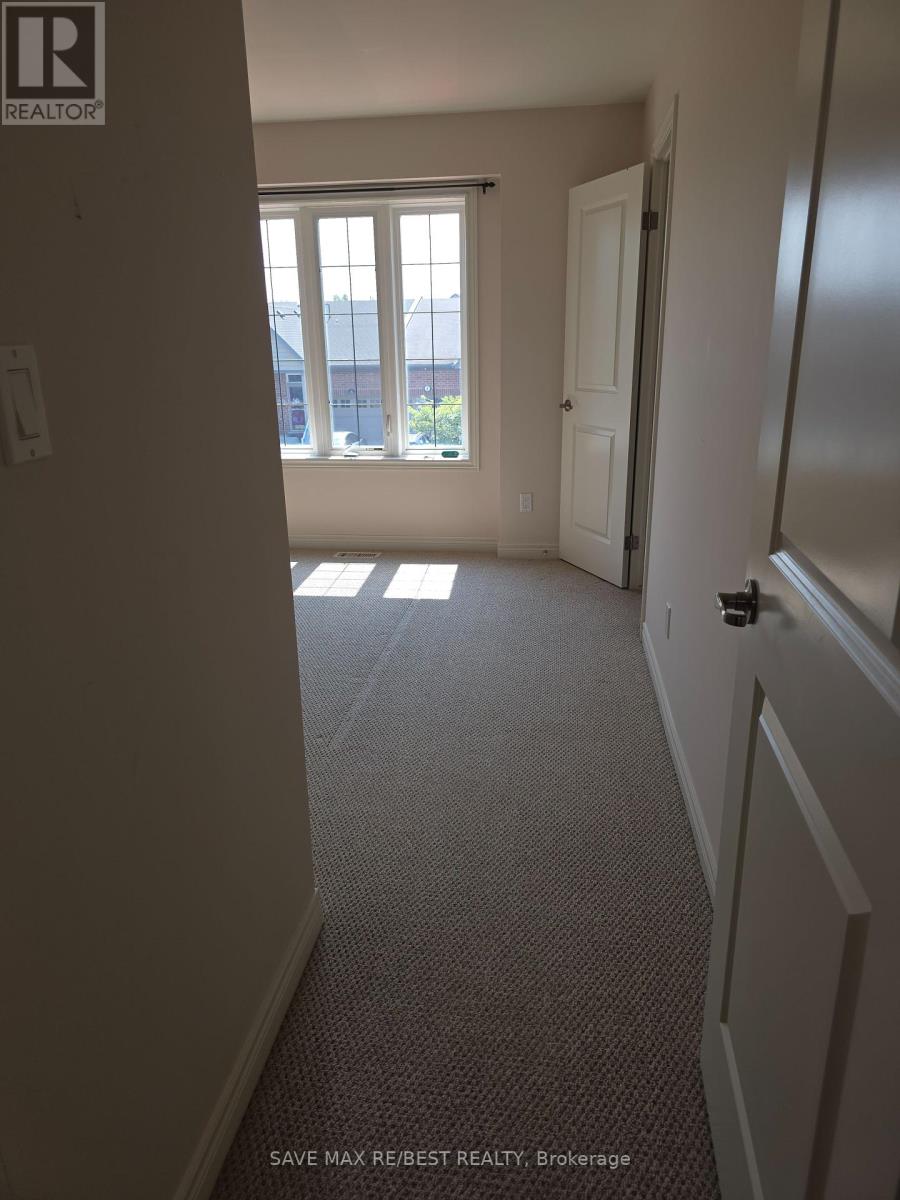 7 Glory Hill Road, St. Catharines, Ontario  L2P 0C7 - Photo 38 - X12346427