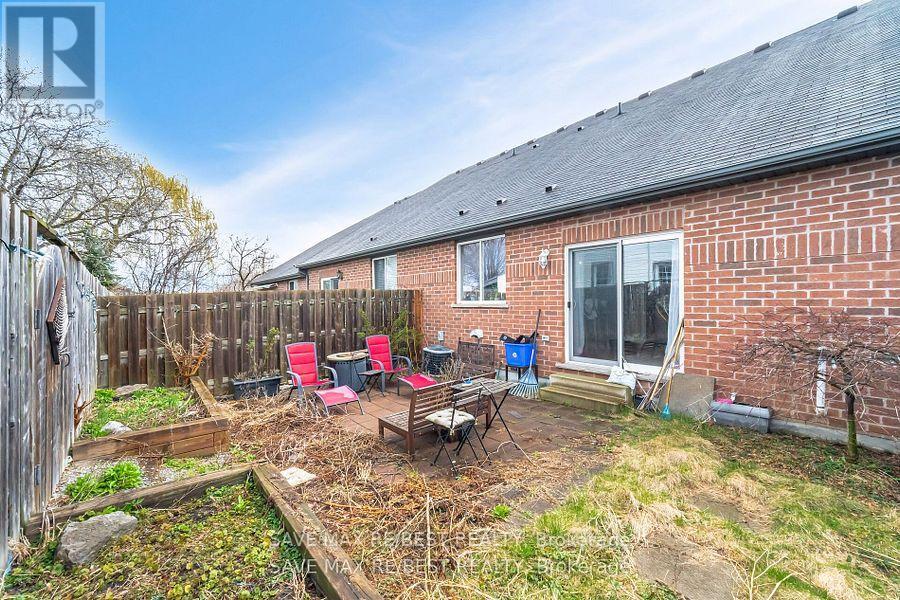 7 Glory Hill Road, St. Catharines, Ontario  L2P 0C7 - Photo 29 - X12346427