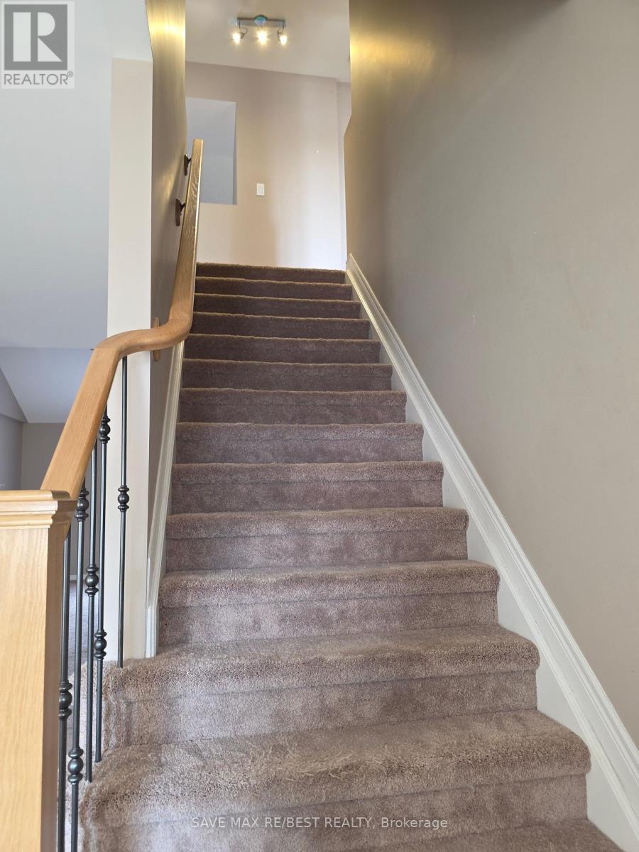 7 Glory Hill Road, St. Catharines, Ontario  L2P 0C7 - Photo 4 - X12346427