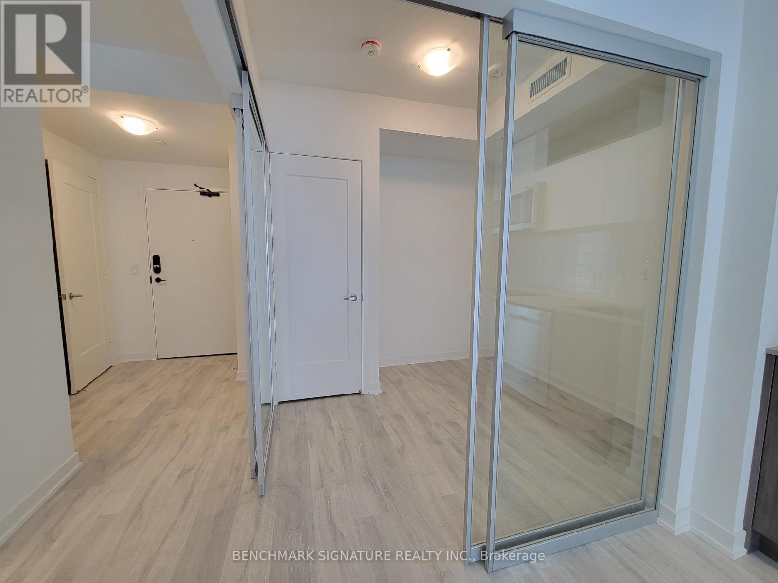 470 - 121 Lower Sherbourne Street, Toronto, Ontario  M5A 0W8 - Photo 2 - C12386539