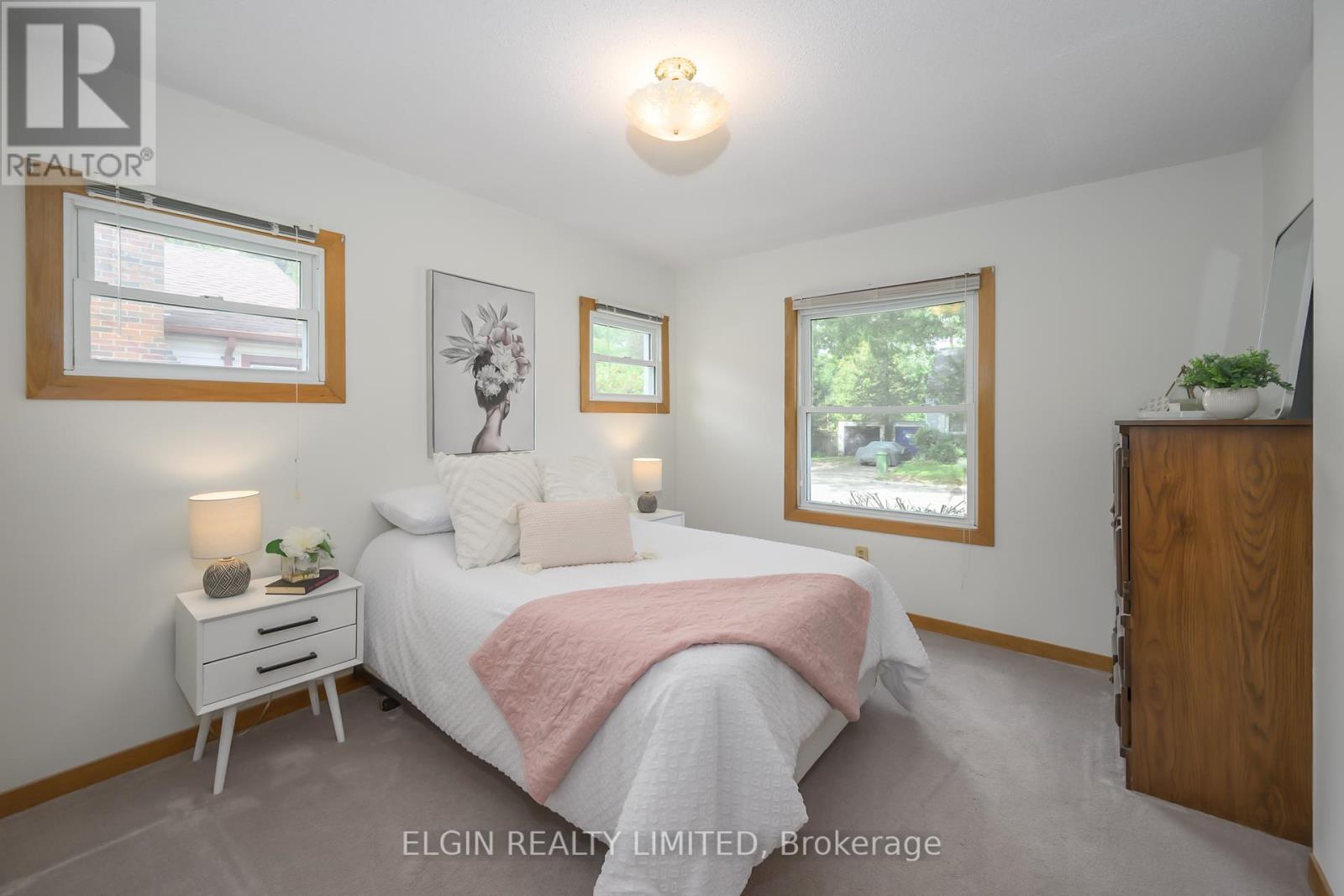 15 Oak Street, St. Thomas, Ontario  N5R 1R5 - Photo 16 - X12386558