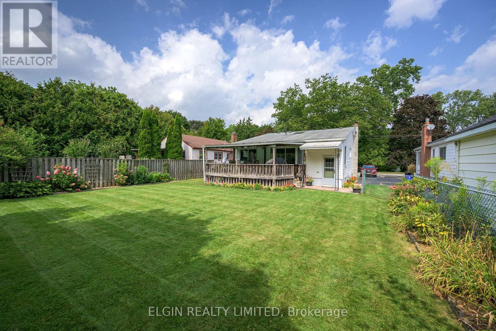 15 Oak Street, St. Thomas, Ontario  N5R 1R5 - Photo 24 - X12386558