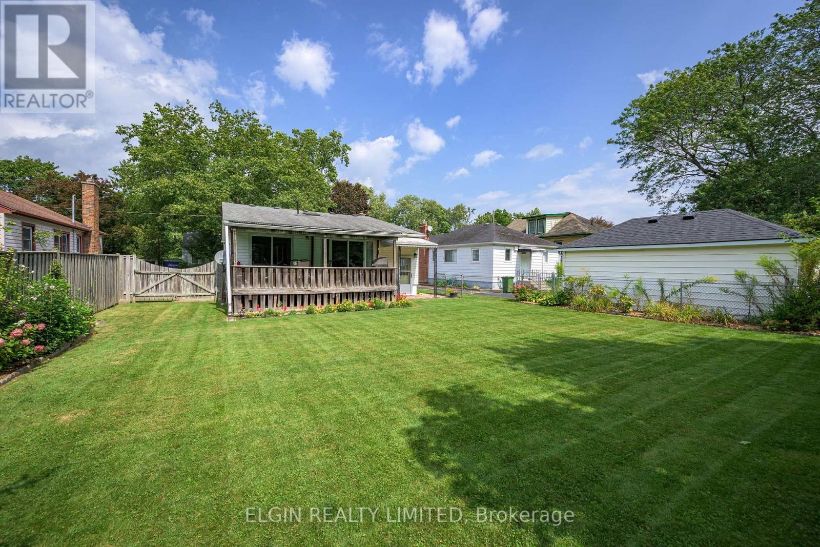 15 Oak Street, St. Thomas, Ontario  N5R 1R5 - Photo 25 - X12386558