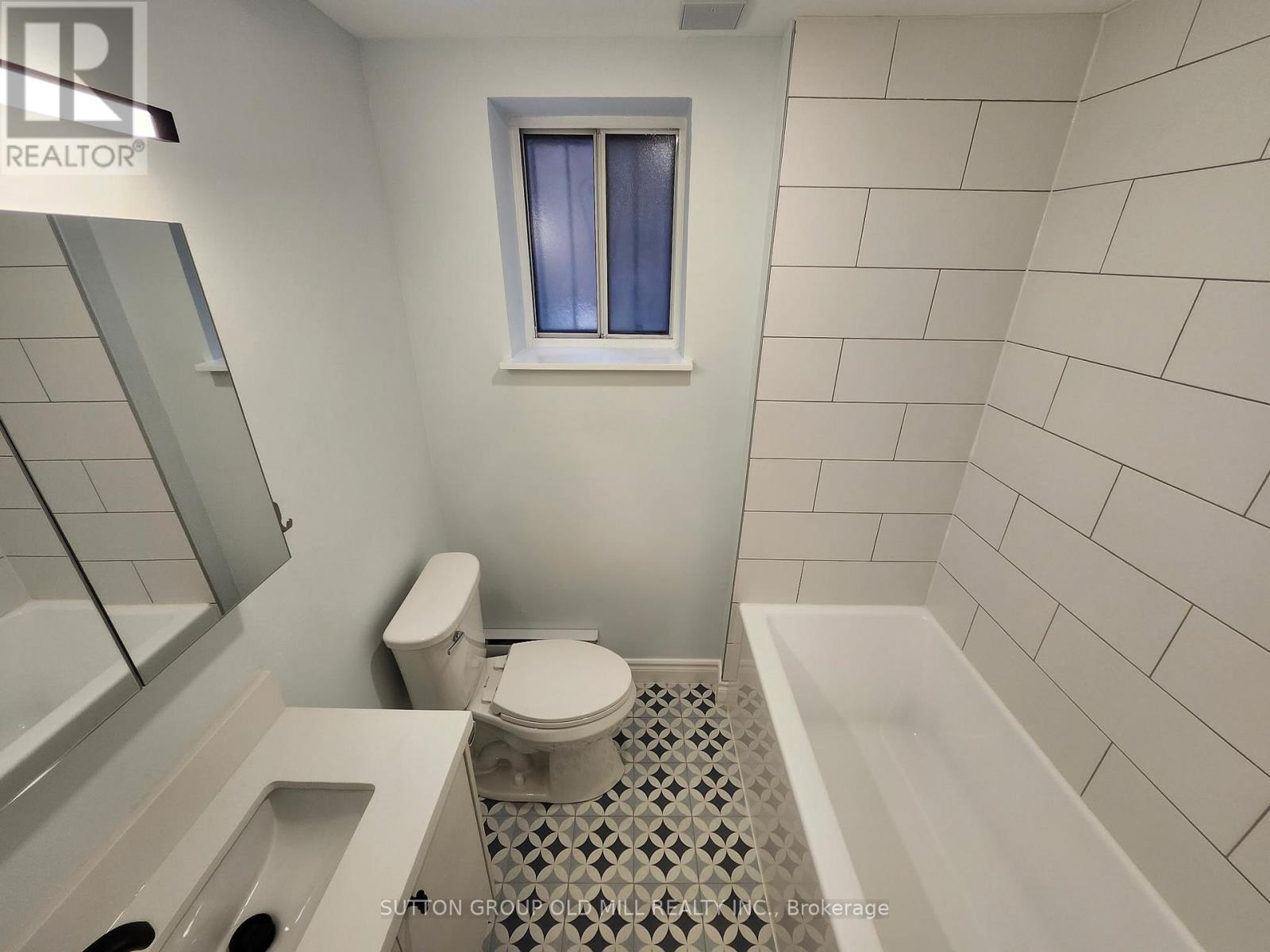 5 - 668 Willard Avenue, Toronto, Ontario  M6S 3S5 - Photo 10 - W12386512