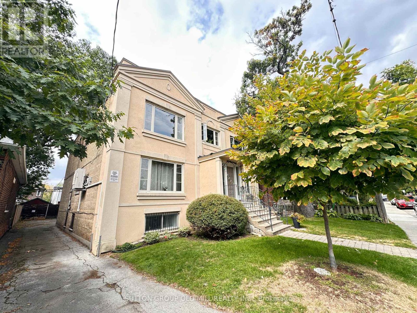 5 - 668 Willard Avenue, Toronto, Ontario  M6S 3S5 - Photo 2 - W12386512