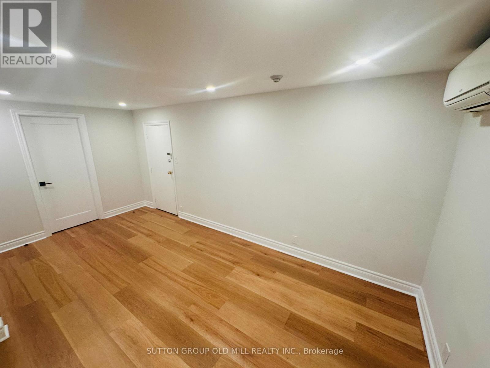 5 - 668 Willard Avenue, Toronto, Ontario  M6S 3S5 - Photo 23 - W12386512