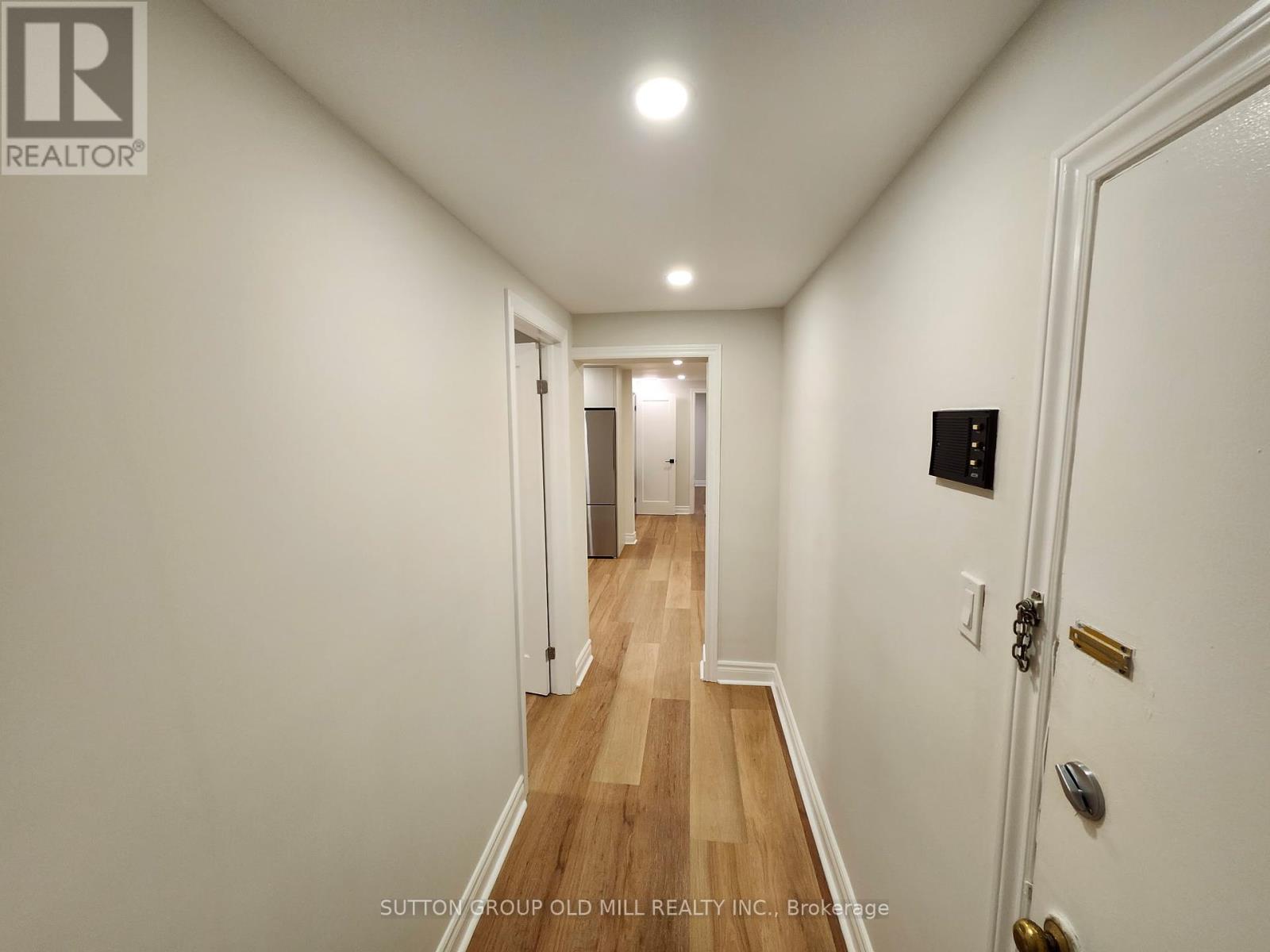 5 - 668 Willard Avenue, Toronto, Ontario  M6S 3S5 - Photo 3 - W12386512