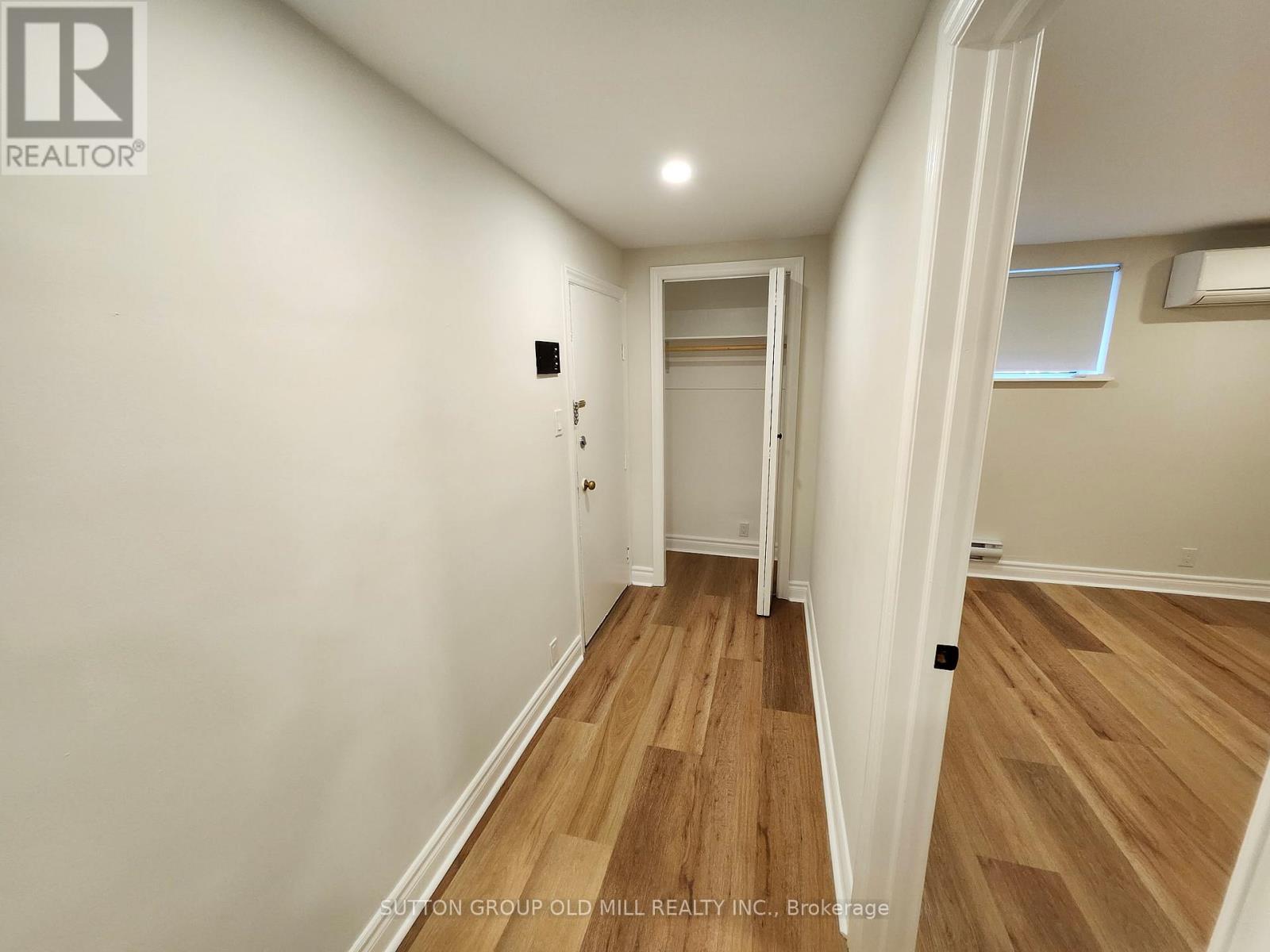 5 - 668 Willard Avenue, Toronto, Ontario  M6S 3S5 - Photo 4 - W12386512