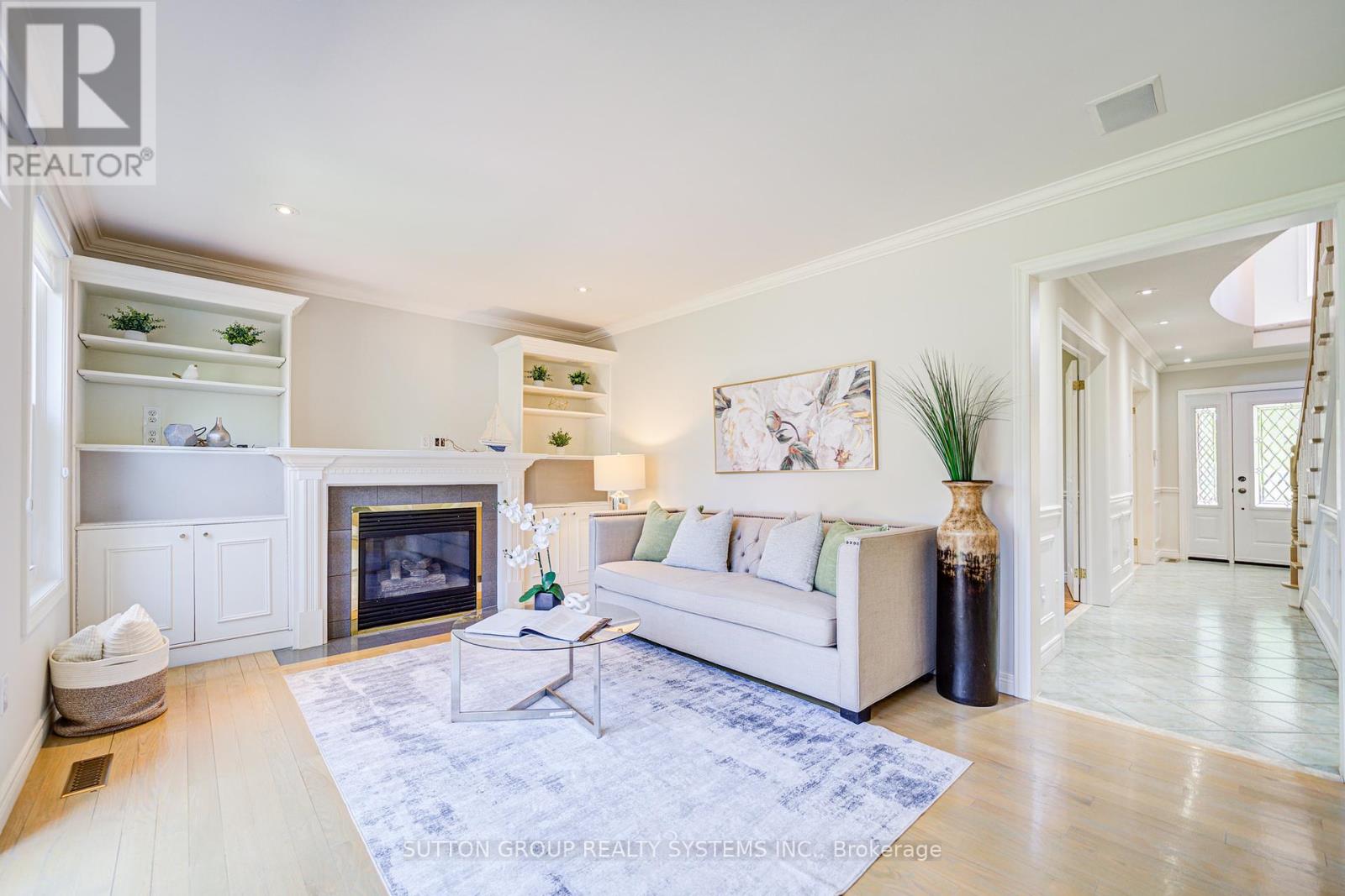 2979 Sycamore Street, Oakville, Ontario  L6J 7H9 - Photo 11 - W12386514