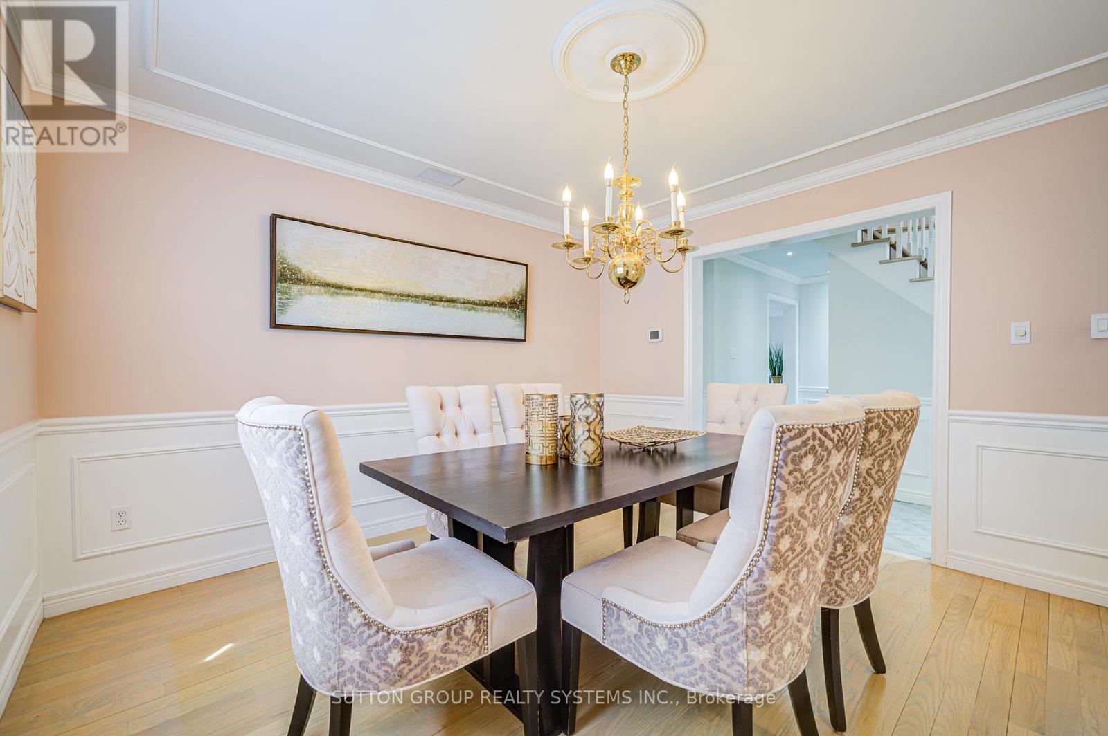 2979 Sycamore Street, Oakville, Ontario  L6J 7H9 - Photo 12 - W12386514