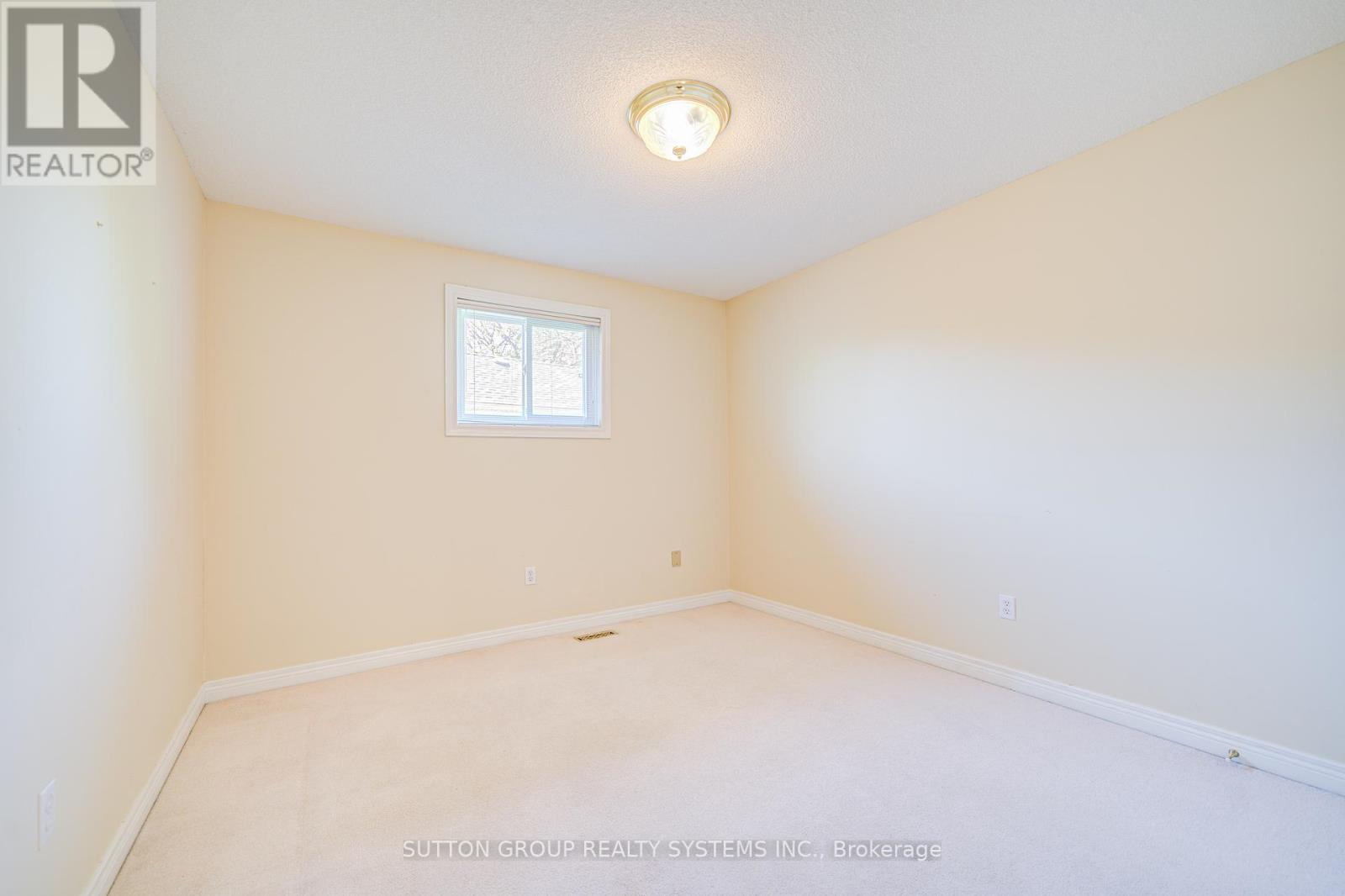2979 Sycamore Street, Oakville, Ontario  L6J 7H9 - Photo 24 - W12386514