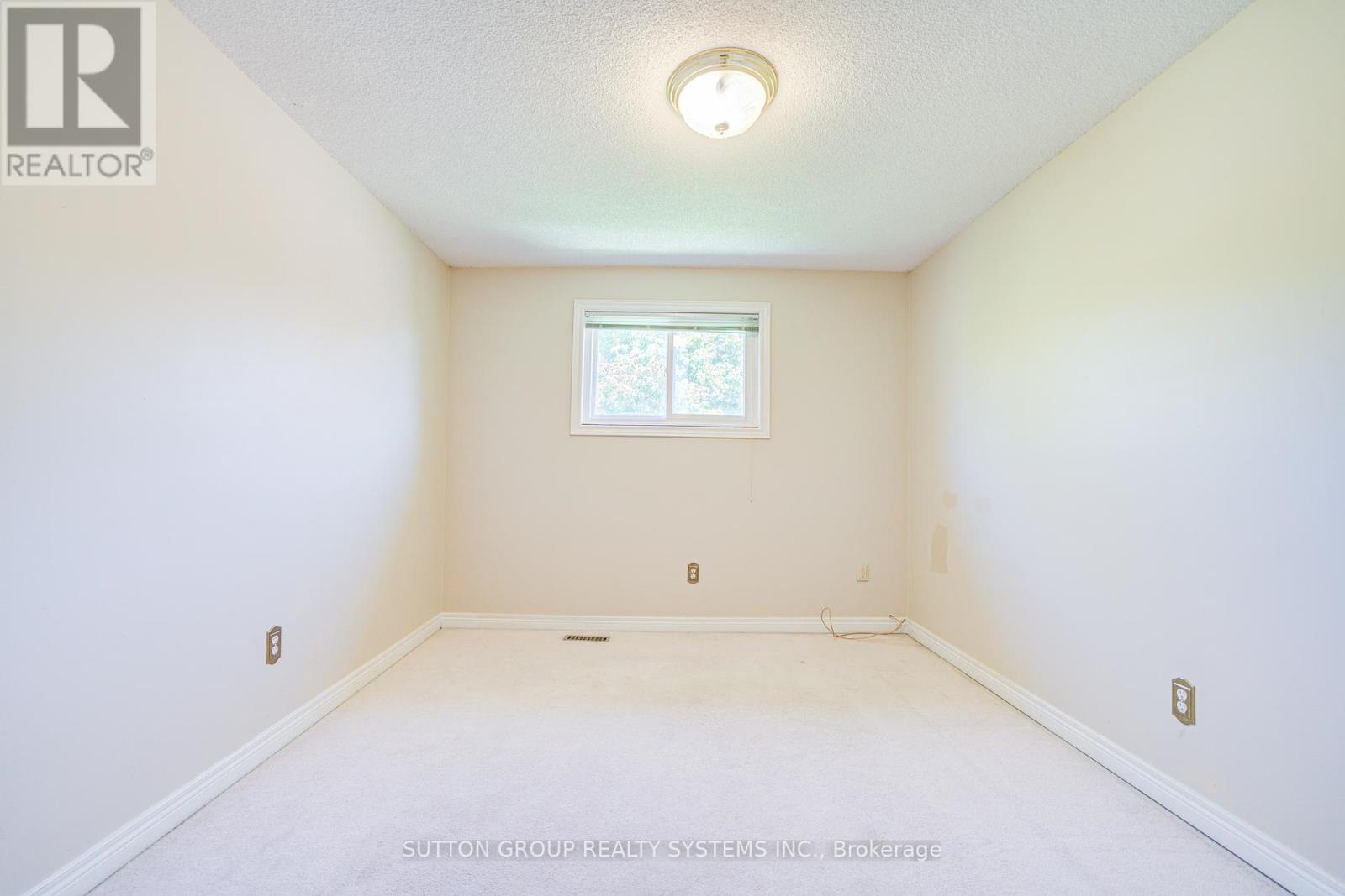 2979 Sycamore Street, Oakville, Ontario  L6J 7H9 - Photo 28 - W12386514