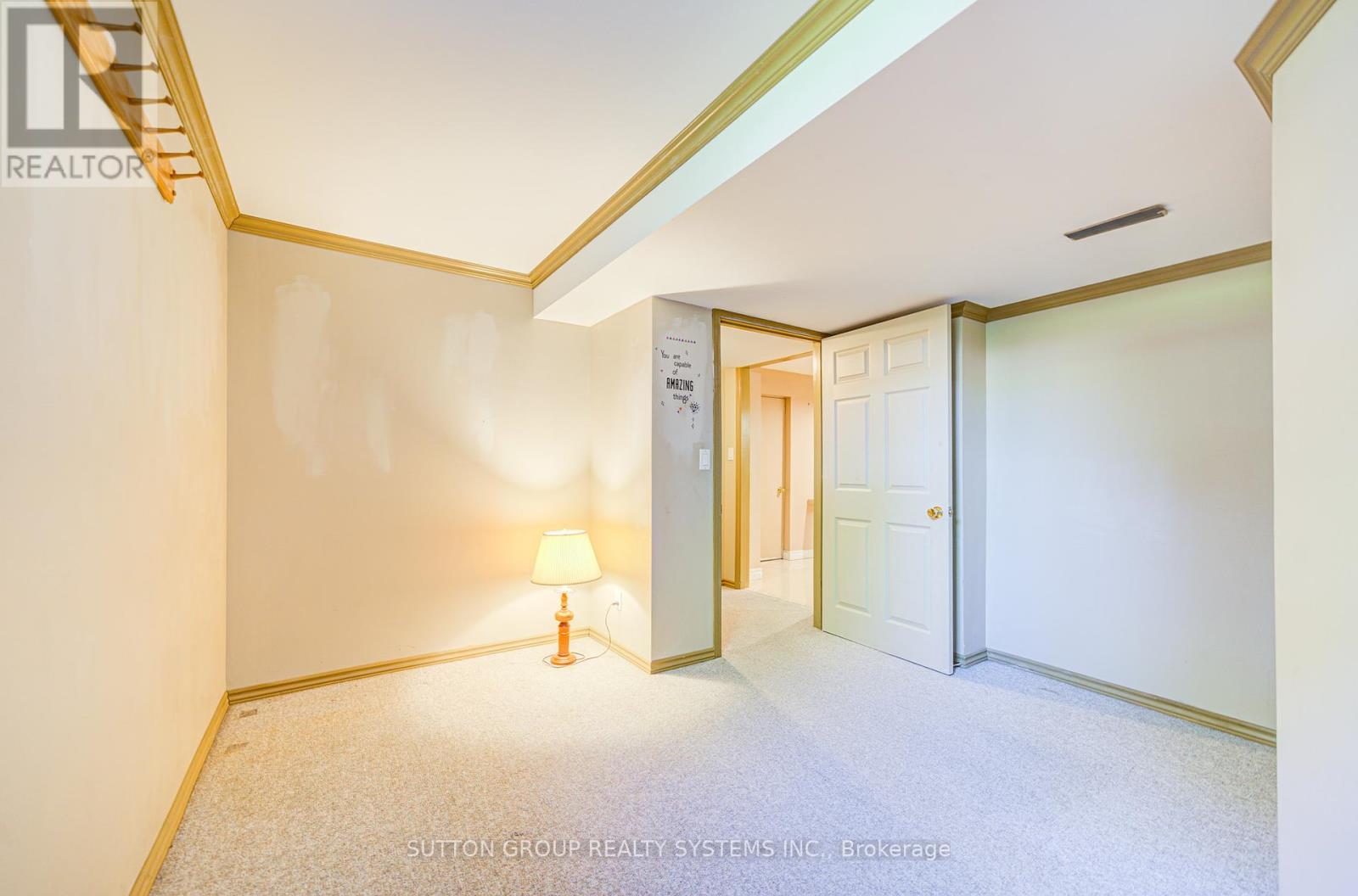 2979 Sycamore Street, Oakville, Ontario  L6J 7H9 - Photo 34 - W12386514