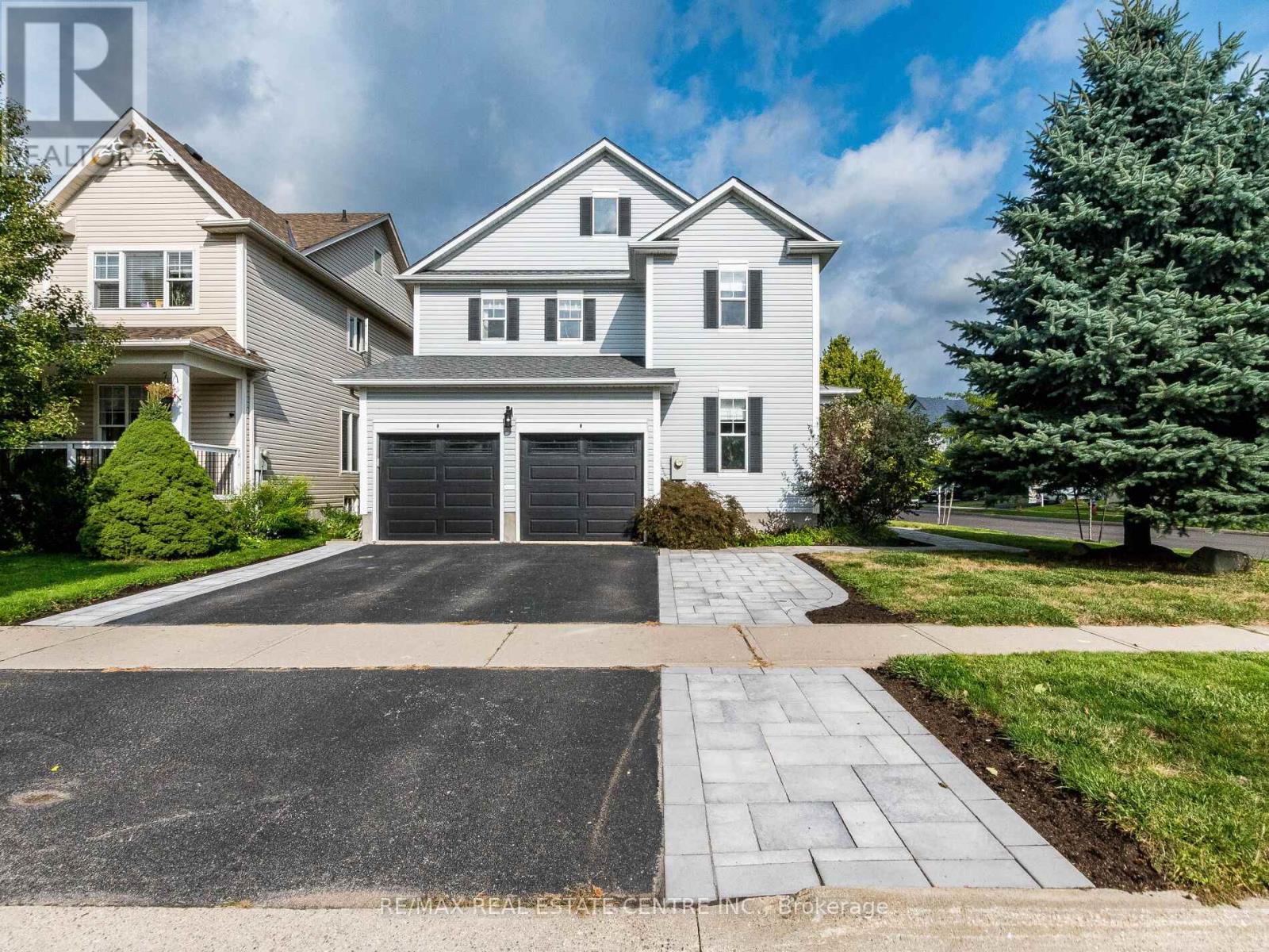 Property at 34 HURST STREET image 2