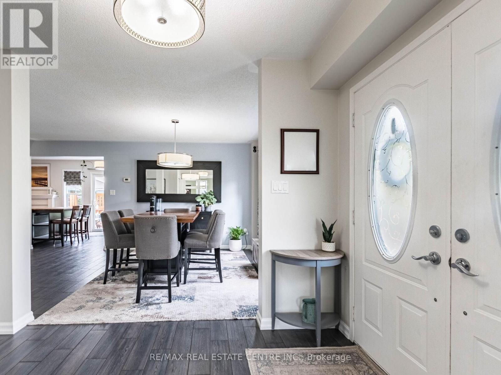 Property at 34 HURST STREET image 5