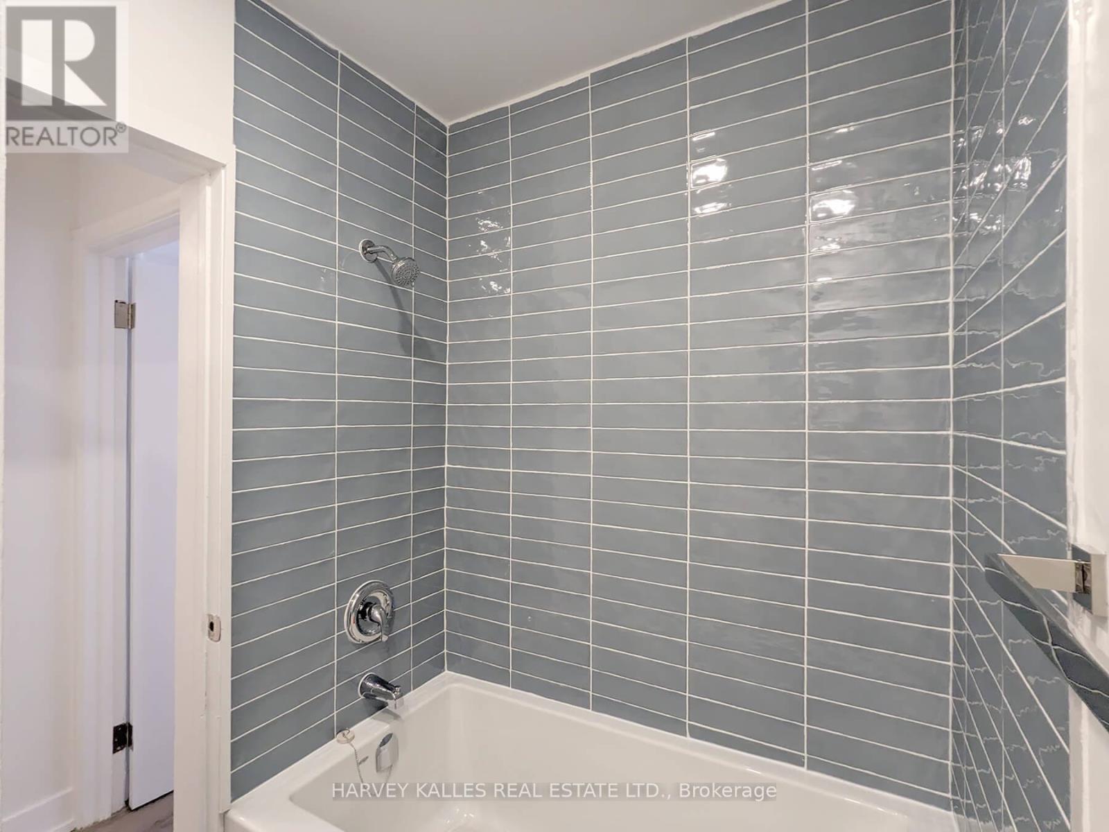 14 - 68 Fifteenth Street, Toronto, Ontario  M8V 3J6 - Photo 11 - W12386522