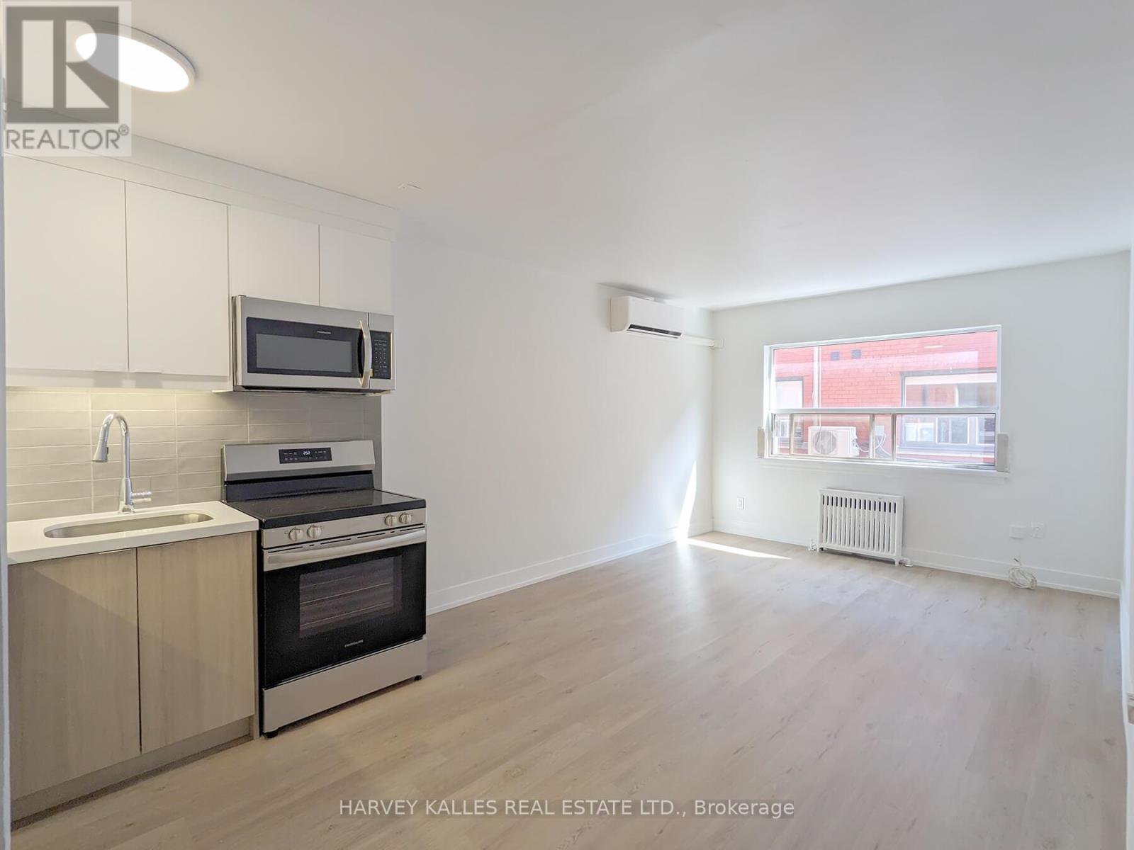 14 - 68 Fifteenth Street, Toronto, Ontario  M8V 3J6 - Photo 2 - W12386522