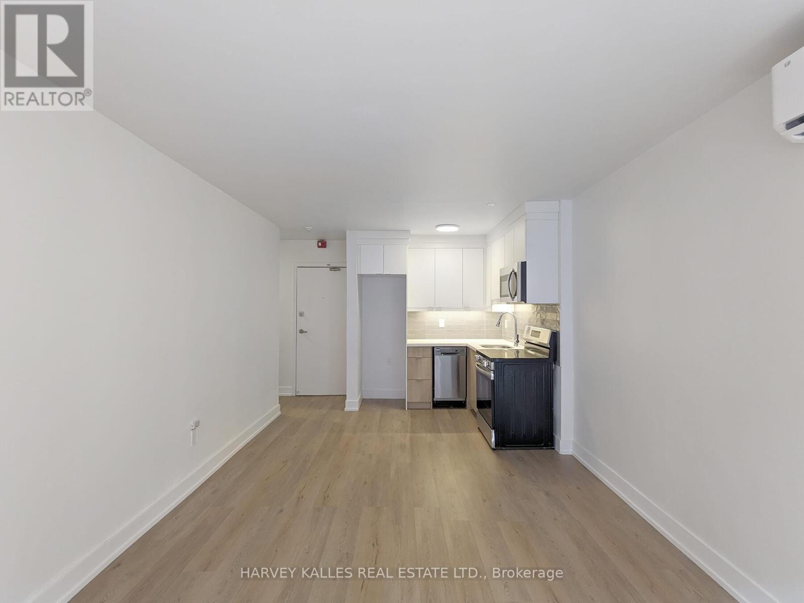 14 - 68 Fifteenth Street, Toronto, Ontario  M8V 3J6 - Photo 5 - W12386522