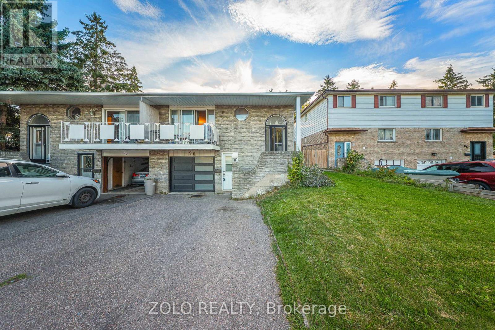 90 Ivybridge Drive, Brampton, Ontario  L6V 2X3 - Photo 1 - W12386523